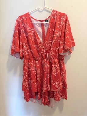 NWOT Coral Red Printed V-Neck Tiered Mini Romper